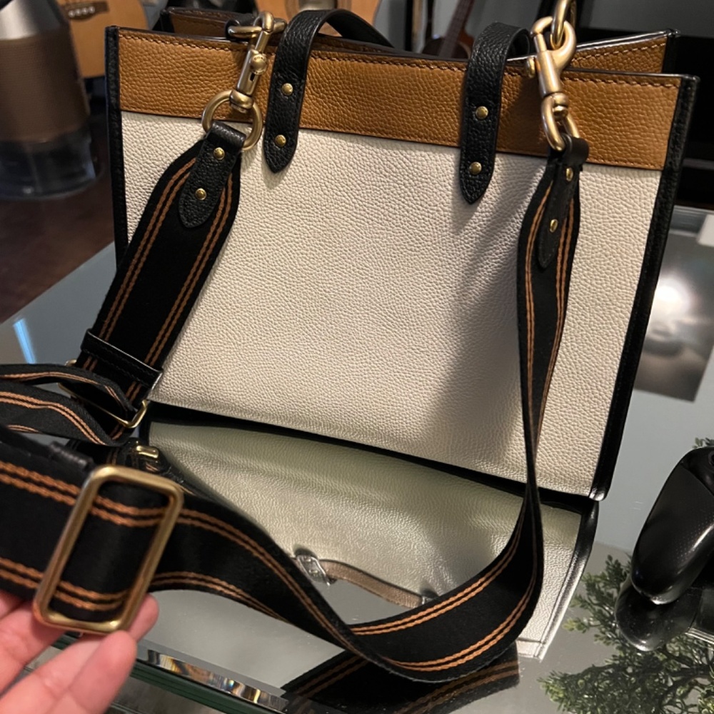 Coach Color Block Field Tote 30 - Picture 2 of 6